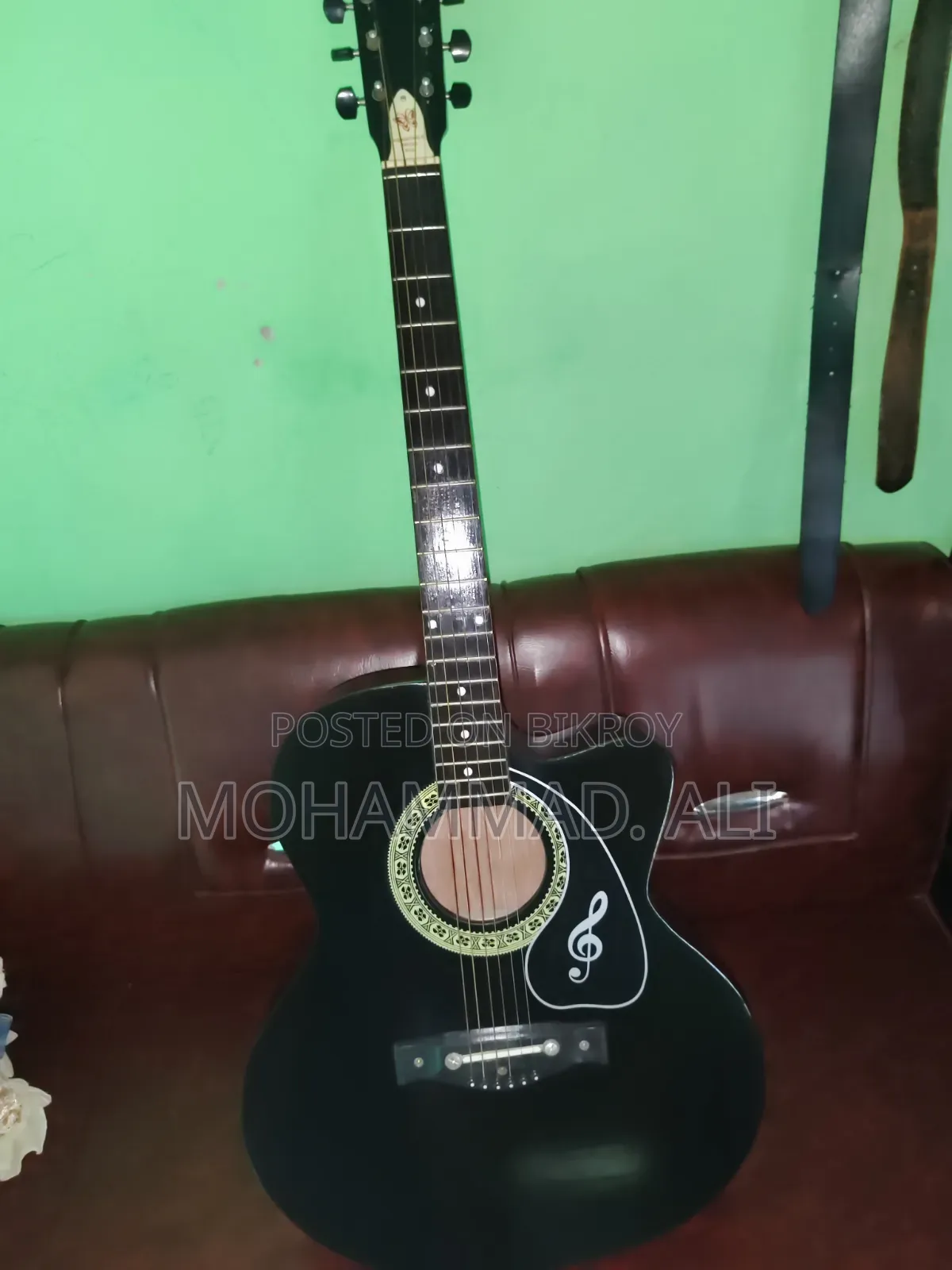 একোয়েস্টিক গিটার