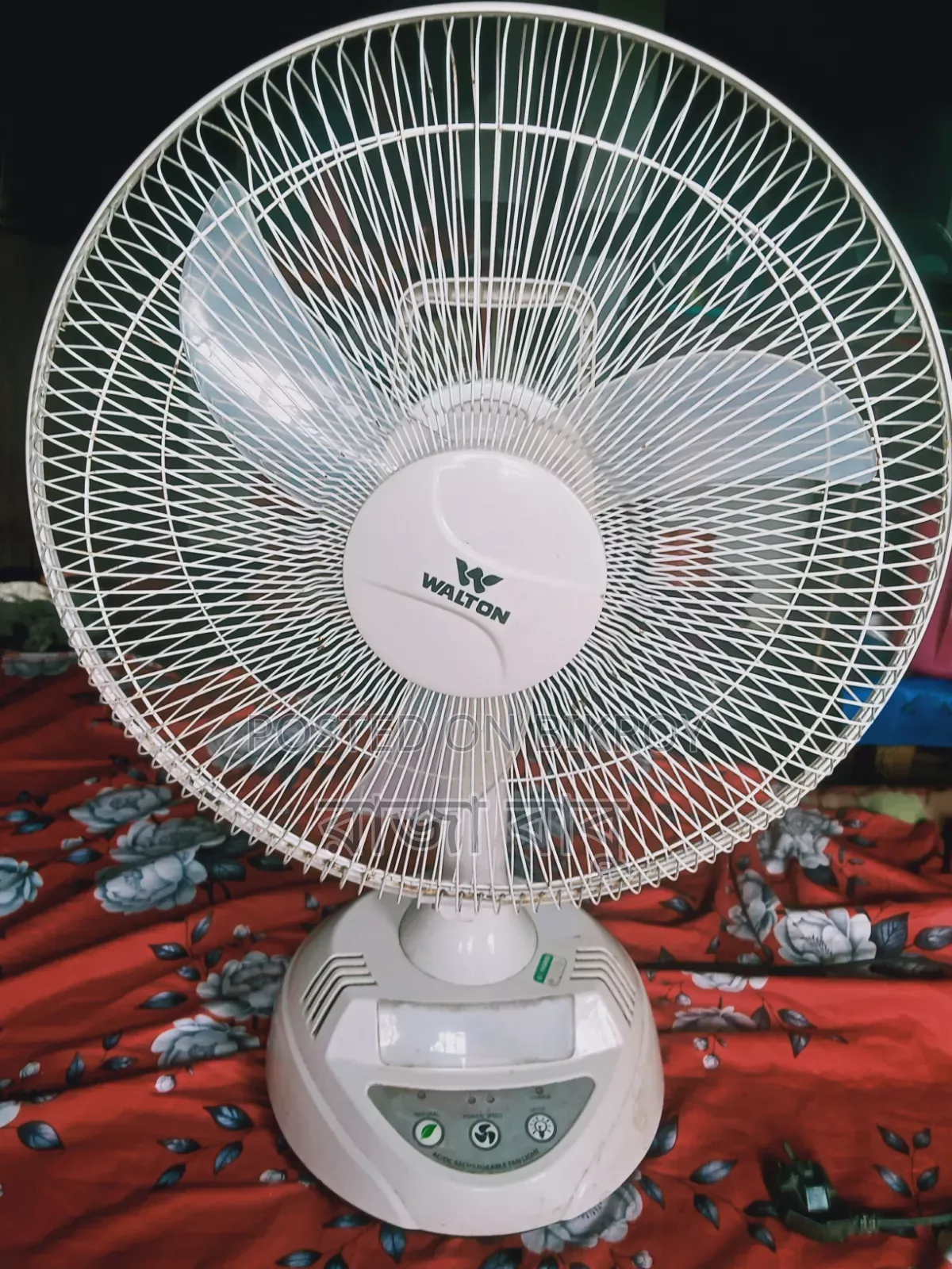 Walton 16" চার্জার ফ্যান