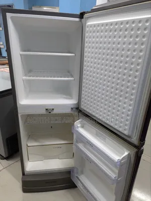 Walton V.G.M Door Frost Freeze 12.5 CFT 213 Ltr.