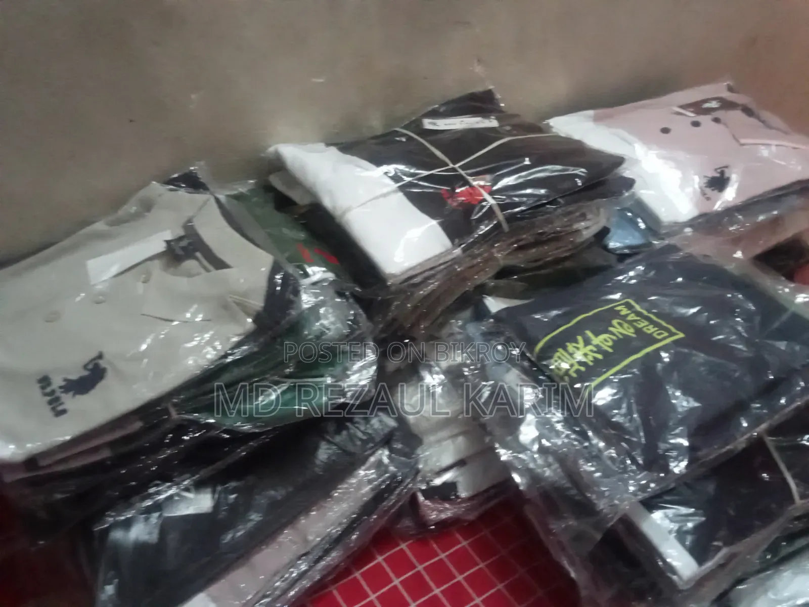  একদম নতুন স্টক চলে এসেছে! 
 Premium Polo Shirt
