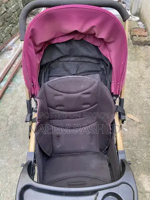 Branded Baby Stroller in Excellent Condition