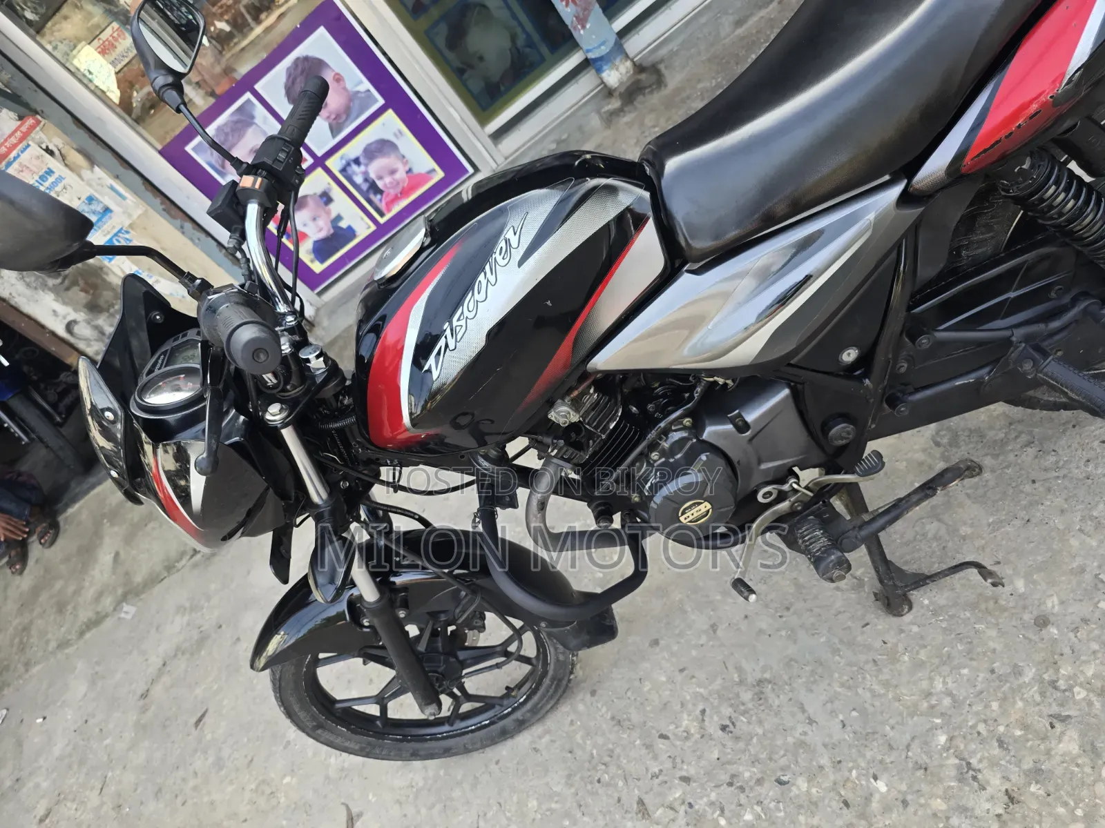 Bajaj Discover 125 2020 Black