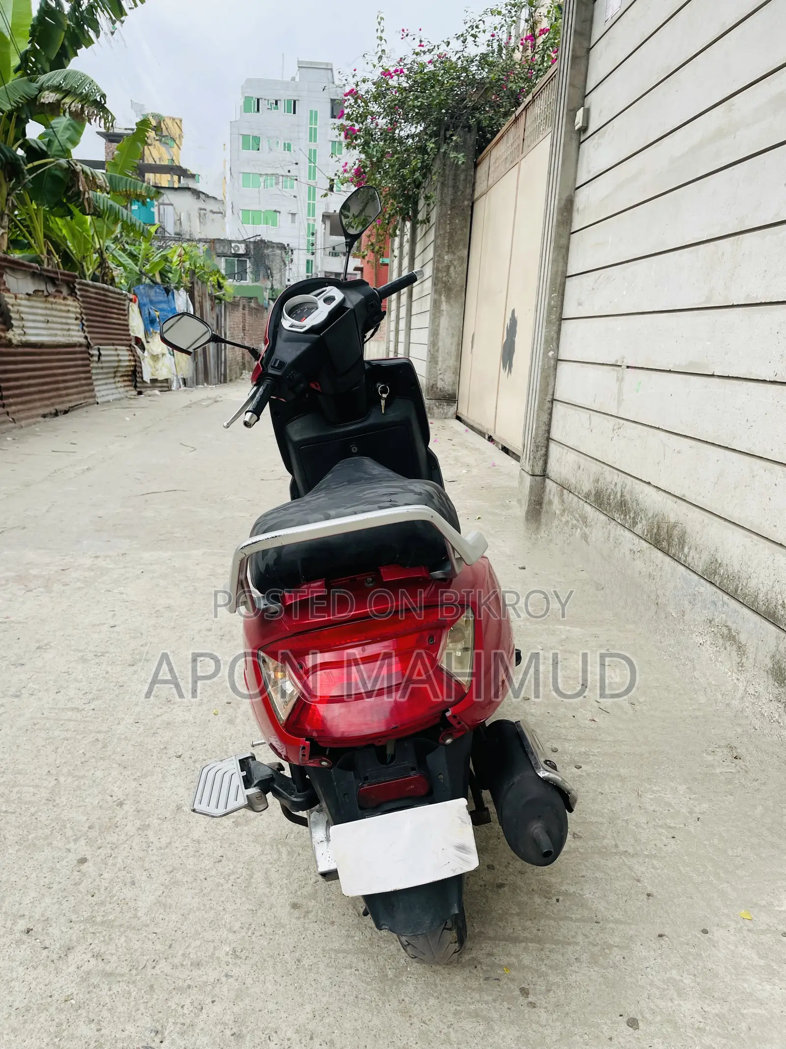 Mahindra Gusto 125 2017 Red