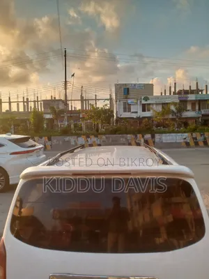 টয়োটা প্রোবক্স ২০২৪ সাদা