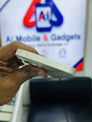 অ্যাপল আইফোন ১৩ ১২৮ জিবি সাদা