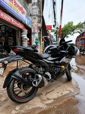 সুজুকি জিক্সার এসএফ এফআই ২০২০ কালো