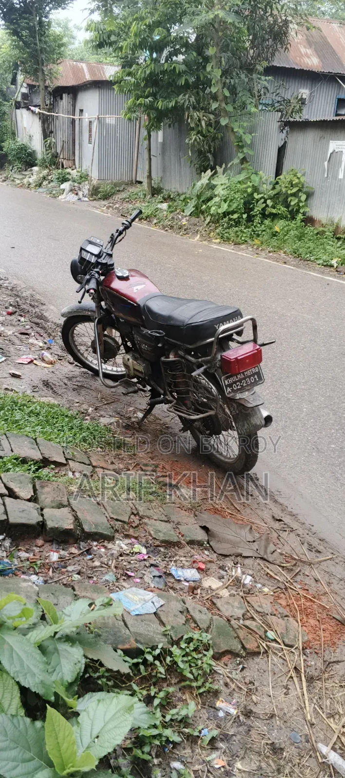 Yamaha 2001 Red