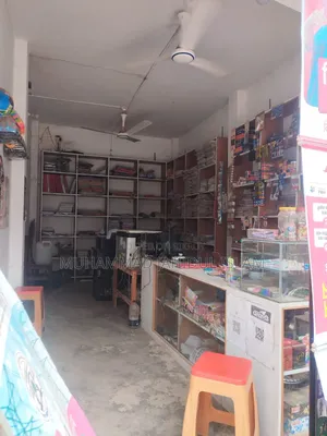 Shop for rent with goods