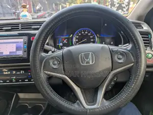 Honda Grace 2015 Gray