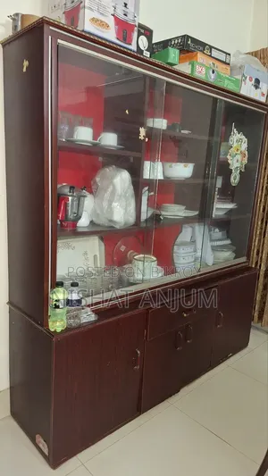 ডিনার শোকেজ