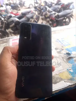Vivo Y12 64 GB Blue