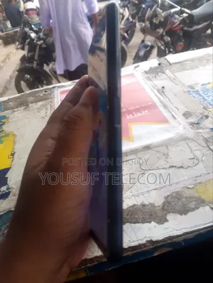 Vivo Y12 64 GB Blue