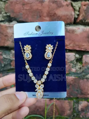 Premium Fashion Jewelry Set, Perfect for Gift & Party Wear.