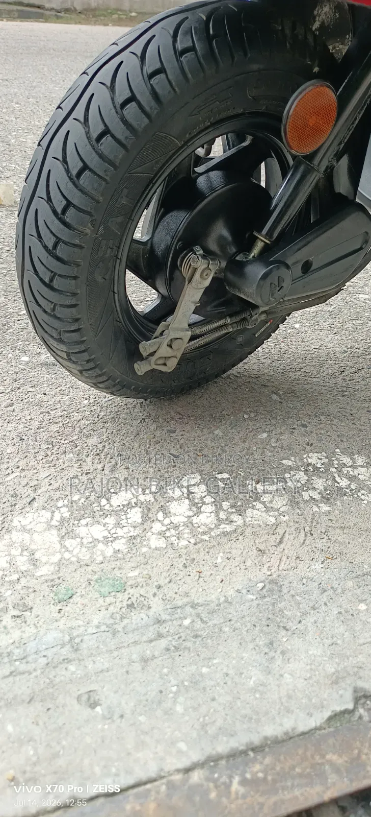 New Hero Pleasure 2025 Black