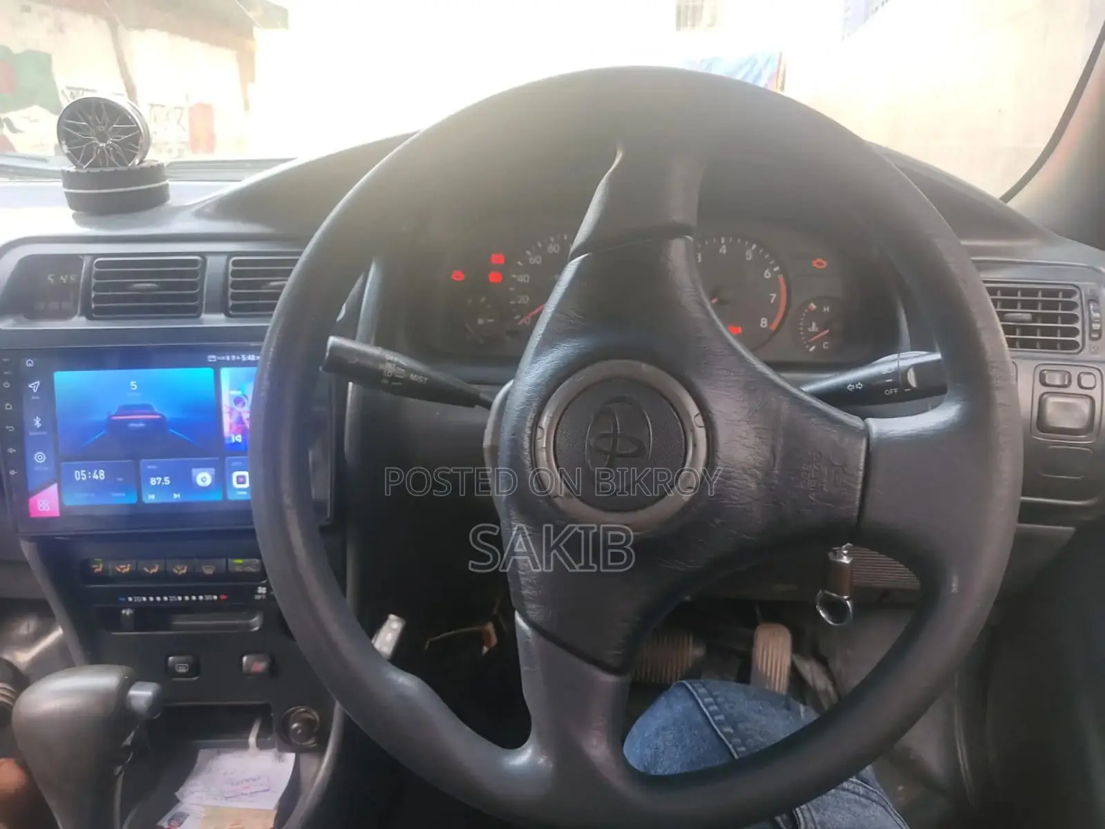 Toyota Corolla 1.3 Sedan 1993 Gray