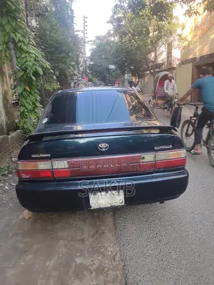 Toyota Corolla 1.3 Sedan 1993 Gray