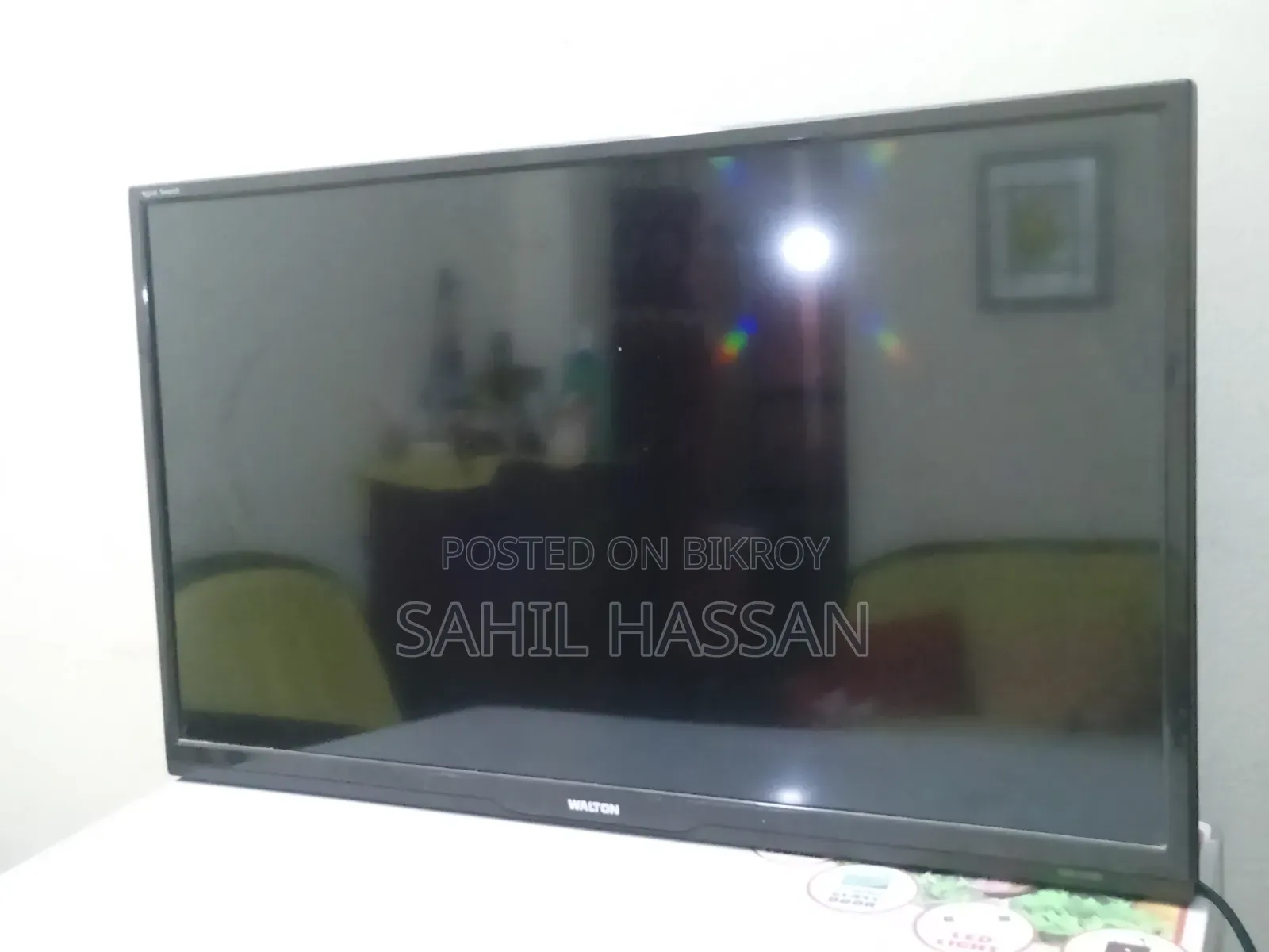 [WE-DH32V] Walton Voice Control HD Smart LED) USED*