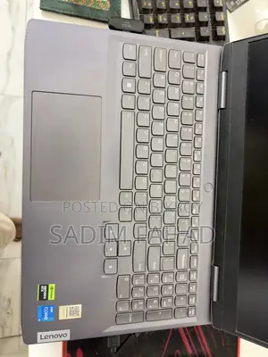 Laptop Lenovo LOQ 15IRH8 24GB Intel Core I5 SSD 512GB