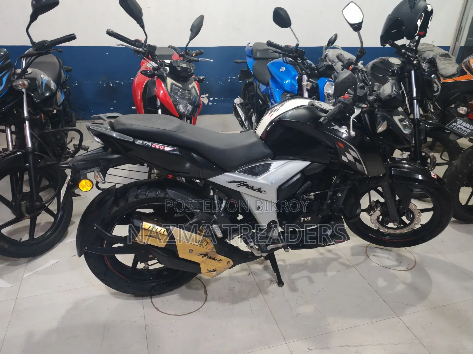 TVS Apache 160 4V 2021 Black