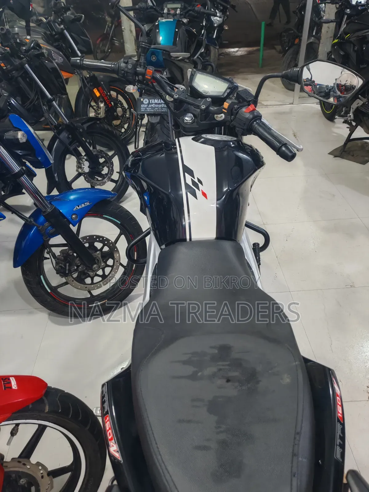 TVS Apache 160 4V 2021 Black