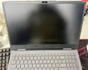 Laptop Lenovo LOQ 15IRH8 24GB Intel Core I5 SSD 512GB