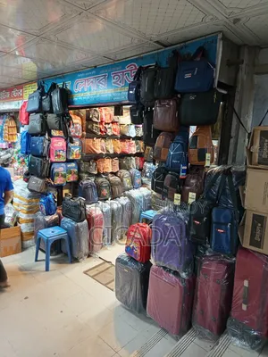 গুলিস্তান শপিং কমপ্লেক্সে দোকান বিক্রয়