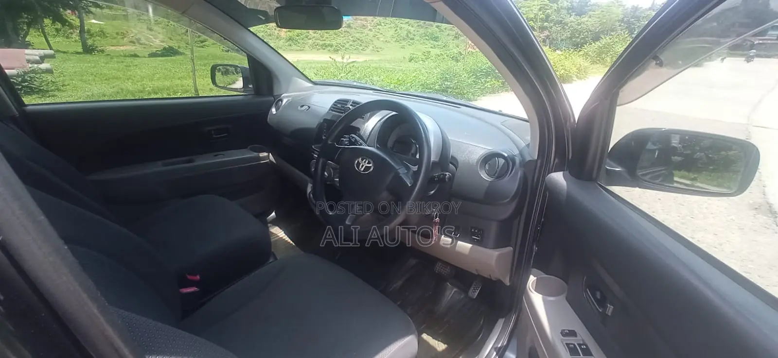 Toyota Passo 2005 Black