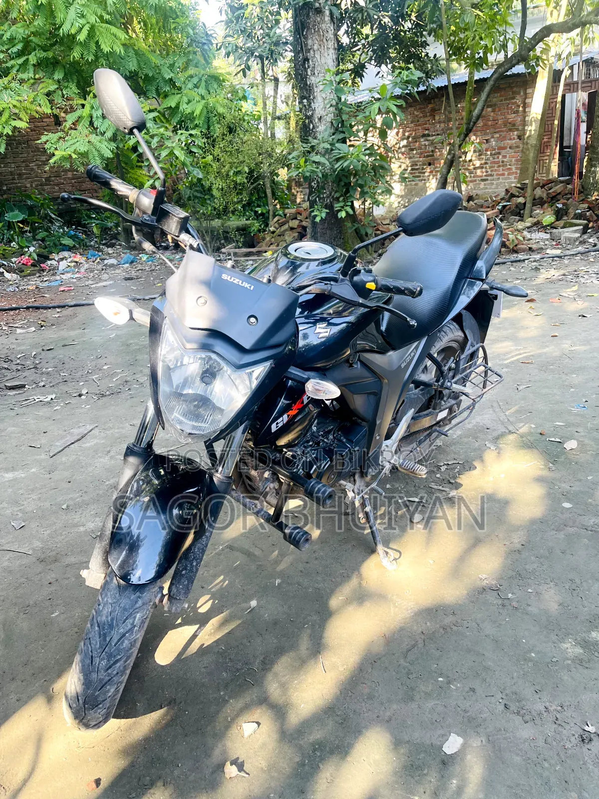 সুজুকি জিক্সার মনোটোন ২০২৪ কালো