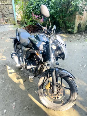 সুজুকি জিক্সার মনোটোন ২০২৪ কালো
