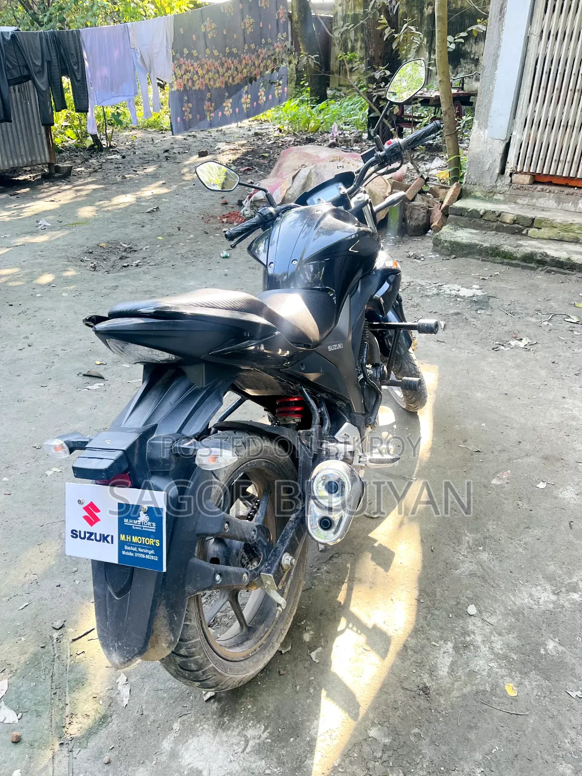 সুজুকি জিক্সার মনোটোন ২০২৪ কালো