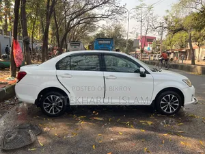 Toyota Axio 2012 White