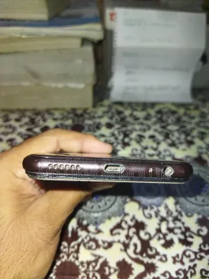 Vivo Y11 32 GB Red