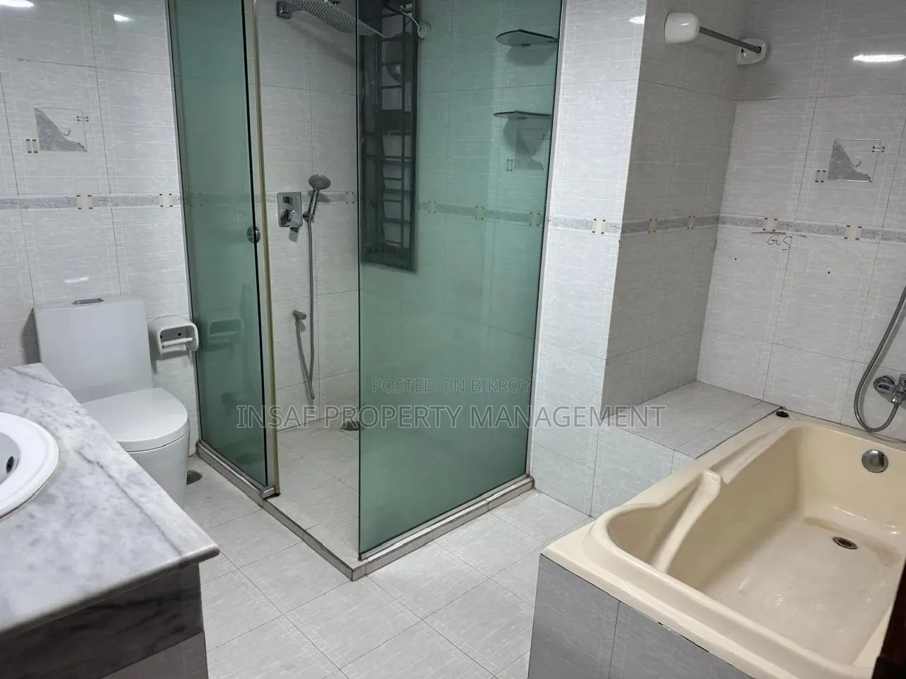 Furnished 3-bedroom Apartment in Gulshan for rent