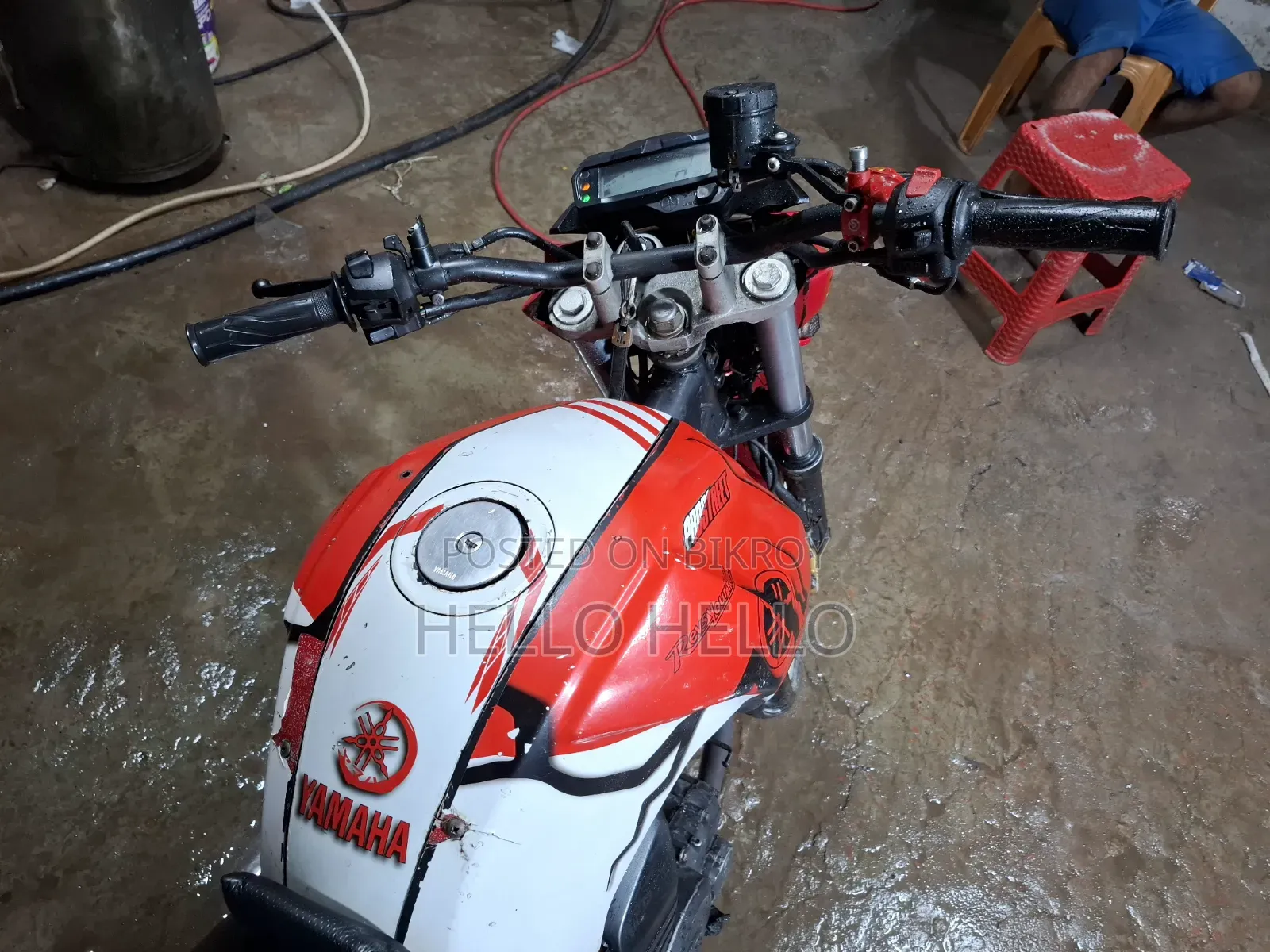 Yamaha FZ 2011 Red