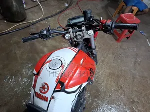 Yamaha FZ 2011 Red
