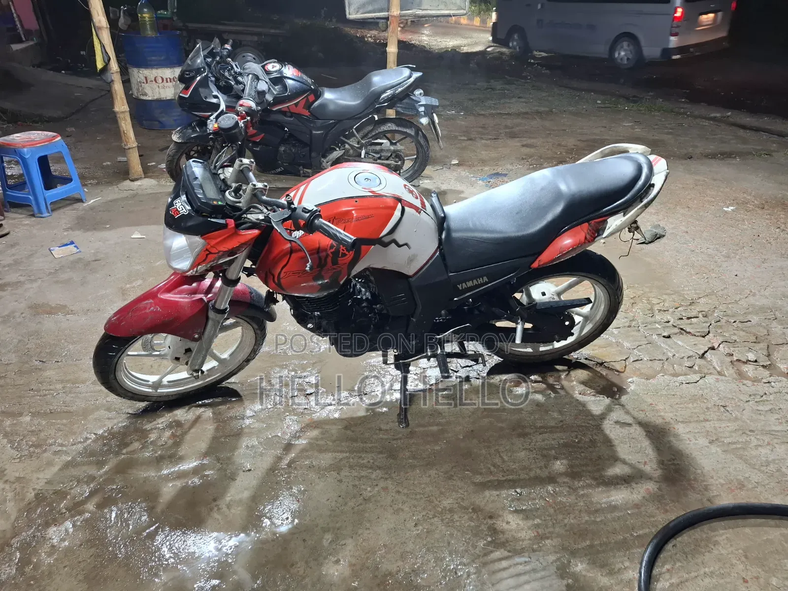 Yamaha FZ 2011 Red