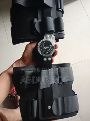 Tynor Rom Knee brace.একটি নতুন,একটি ব্যবহৃত।