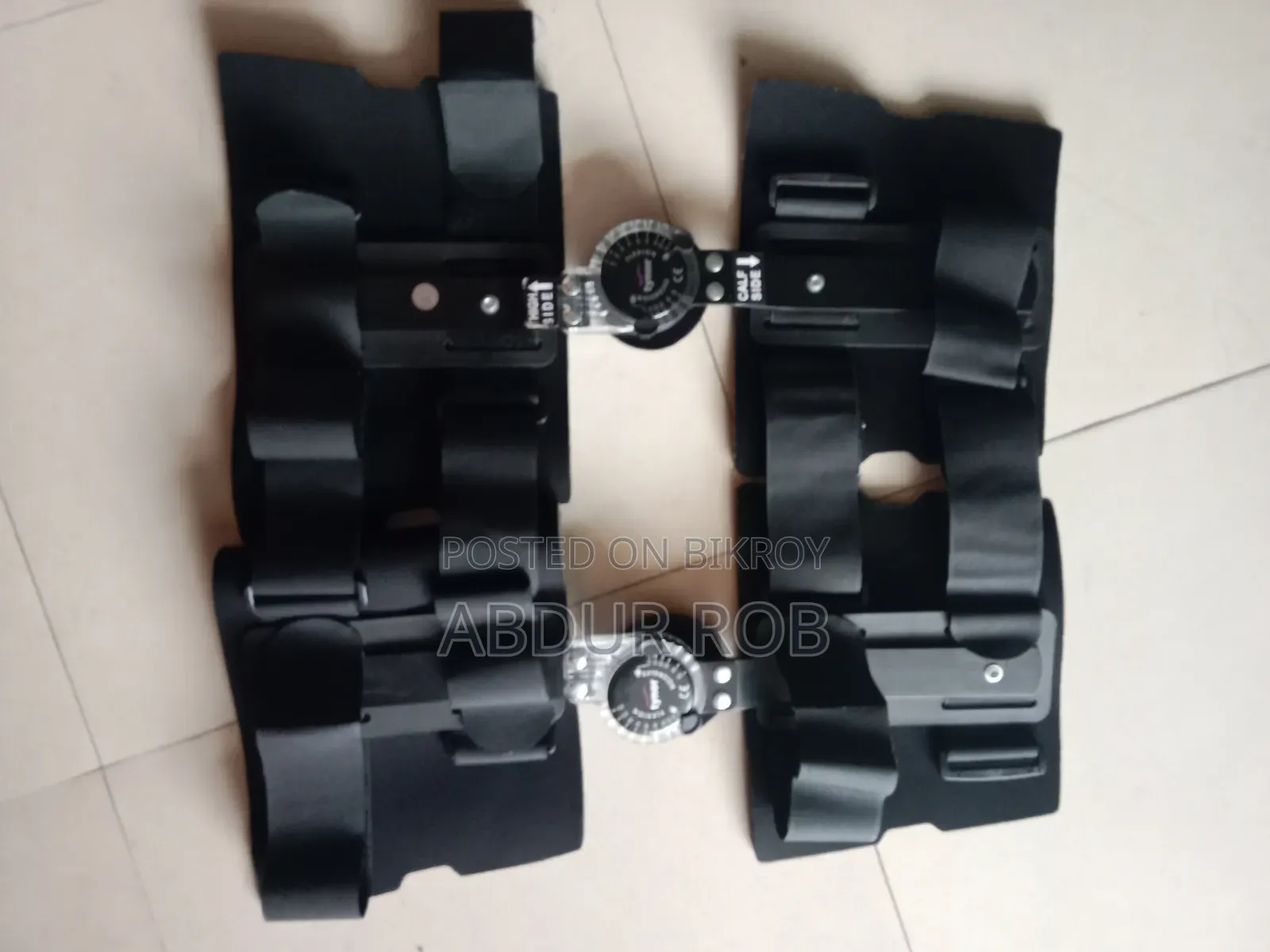 Tynor Rom Knee brace.একটি নতুন,একটি ব্যবহৃত।