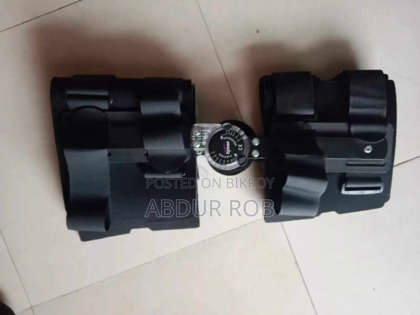 Tynor Rom Knee brace.একটি নতুন,একটি ব্যবহৃত।