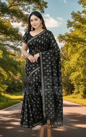 প্রিমিয়াম আড়ং কটন সুতি শাড়ি (ব্লাউজ পিসসহ)