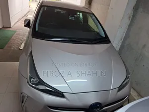 Toyota Prius 2019 Silver