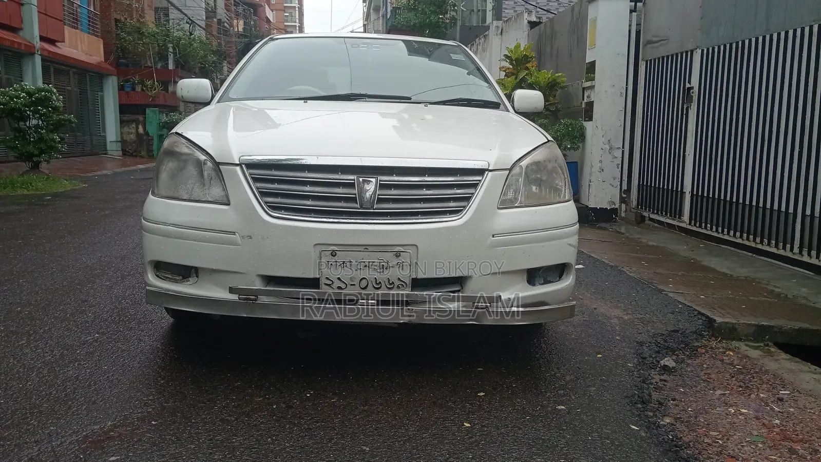 টয়োটা প্রিমিয়ো ২০০৬ পার্ল
