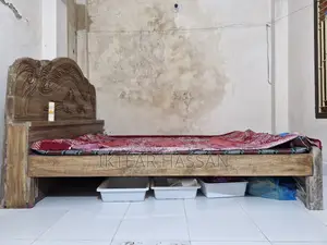 Smart Design Bed for Sale at Affordable Price.6/7