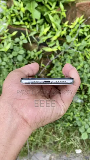Apple iPhone XS 64 GB Silver