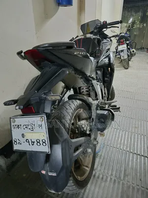 Hero Karizma XMR 210 2024 Black