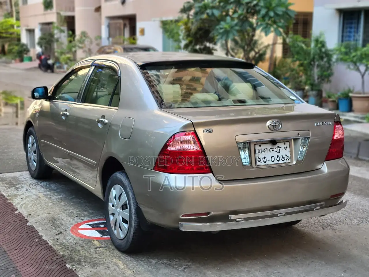 Toyota Corolla Verso 1.8 VVT-i Luna Automatic 2004 Gold