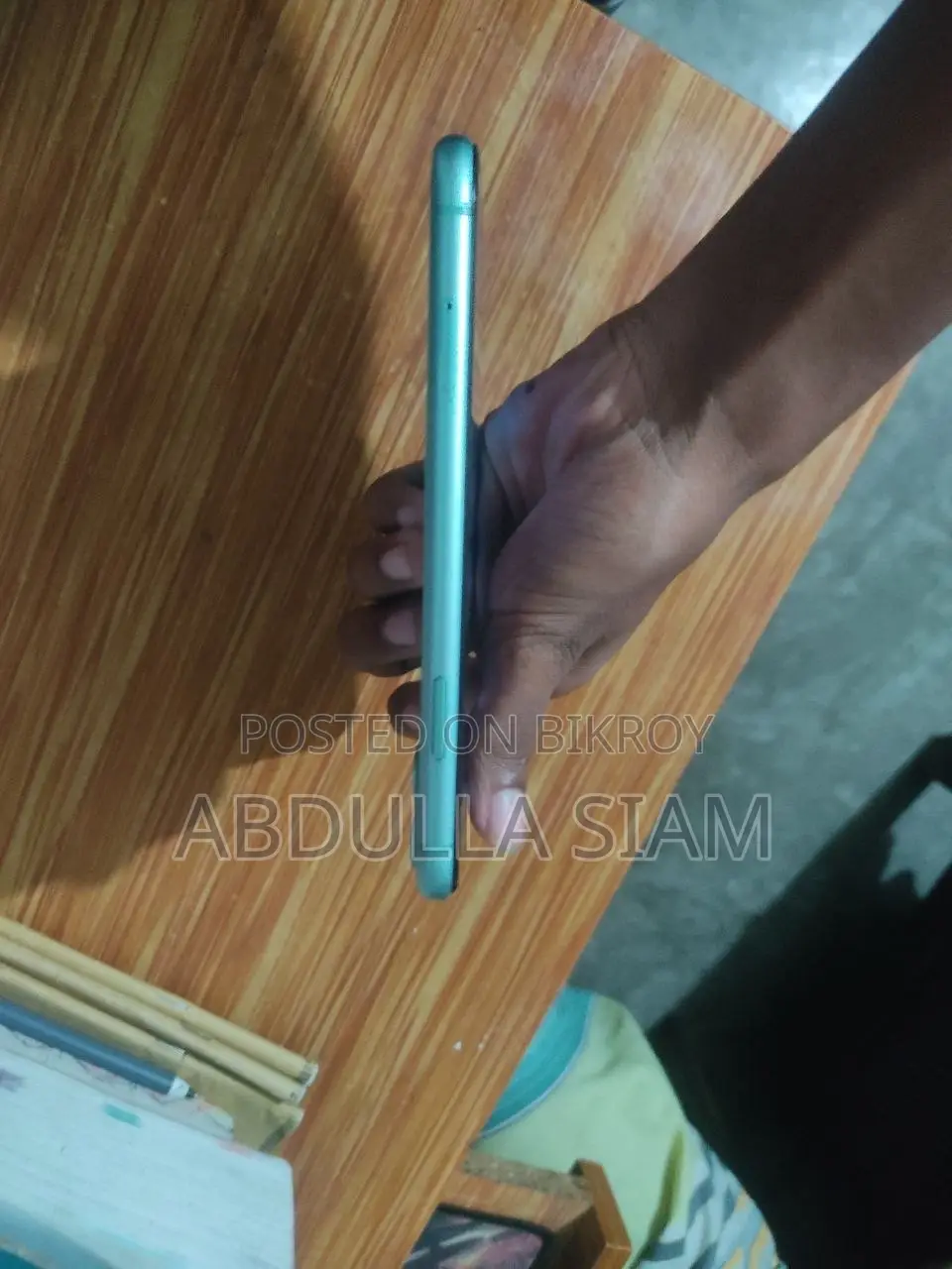 অ্যাপল আইফোন ১১ ৬৪ জিবি