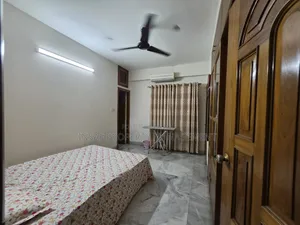 গুলশানে ভাড়ার জন্য ৩ বেডরুমের ফার্নিশড অ্যাপার্টমেন্ট