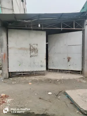 গ্যারেজ,ওয়ার্কশপ,ছোট কারখানা,গোডাউন হিসেবে ভাড়া দেওয়া হবে।