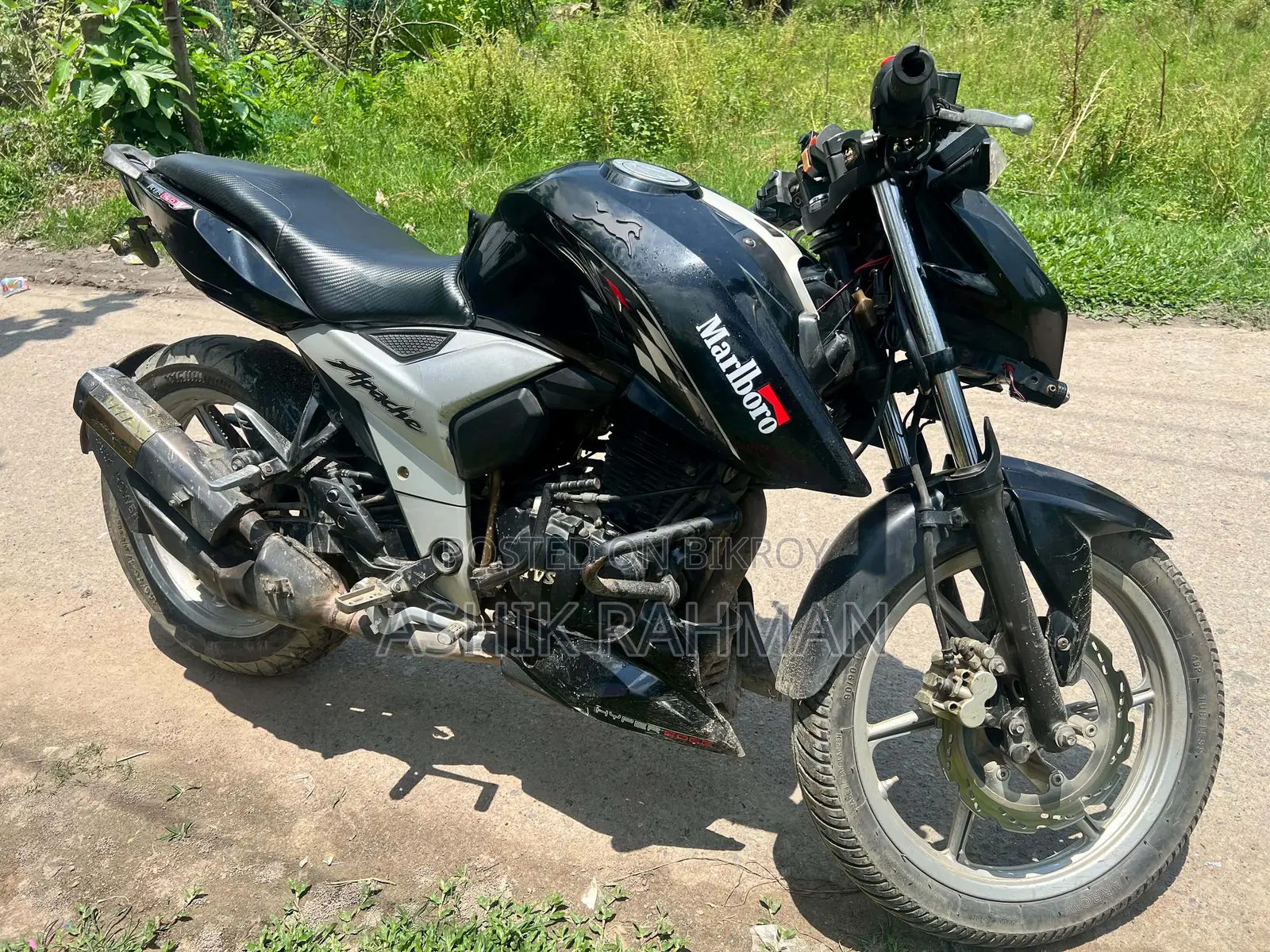 TVS Apache 160 4V 2021 Black
